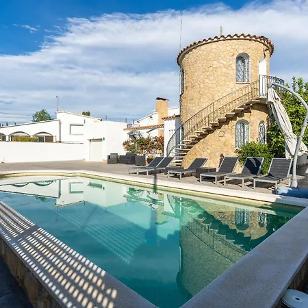 Welcs Casa 111 Emp Con Piscina * Empuriabrava