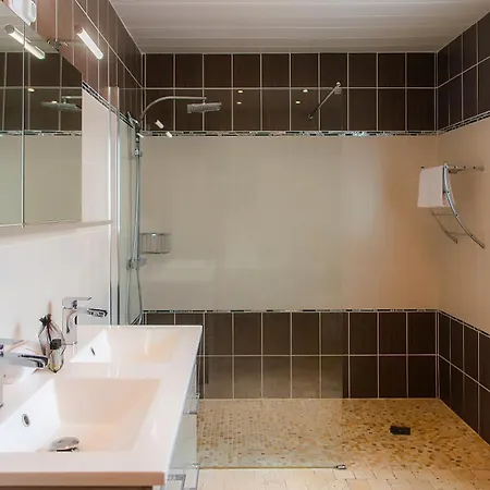 Welcs Casa 111 Emp Con Piscina فيلة *